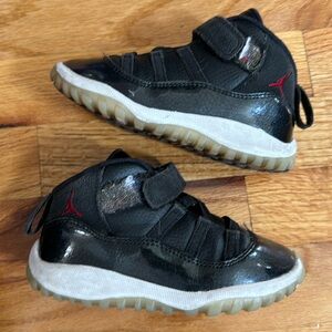 Jordan 11 retro toddler size 9c